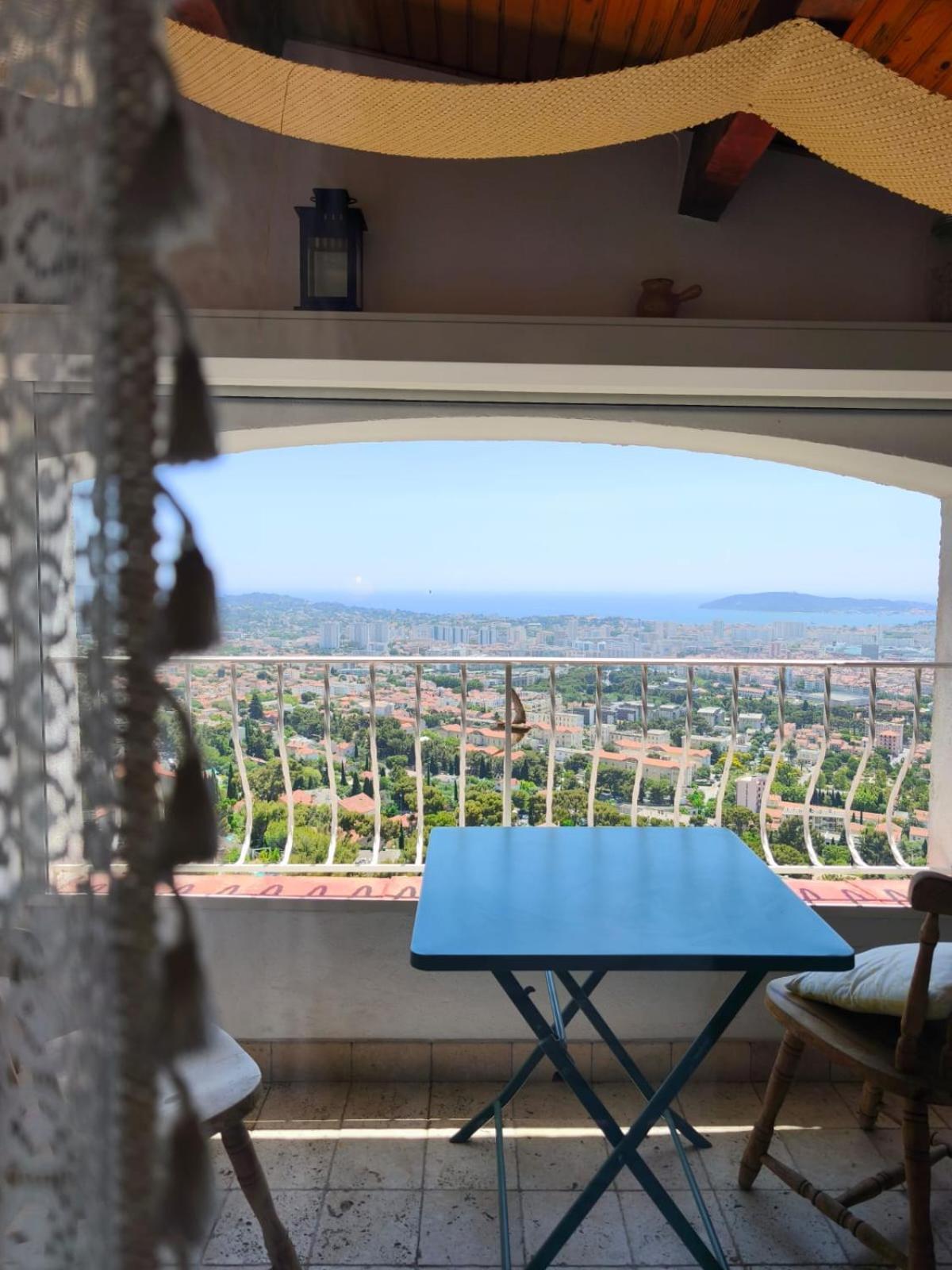 Le Balcon, Vue Panoramique Au Faron Apartment *